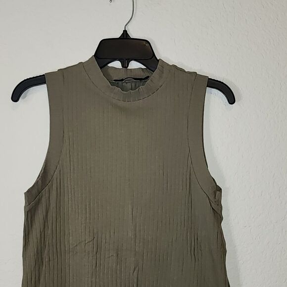 Doe & Rea top with stripes and slits on side NWOT - Picture 2 of 5